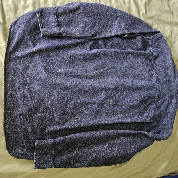 Cabela's Dark Blue Textured, Flannel Lined Long Sleeved, Button DownShirt - Picture 2 of 4
